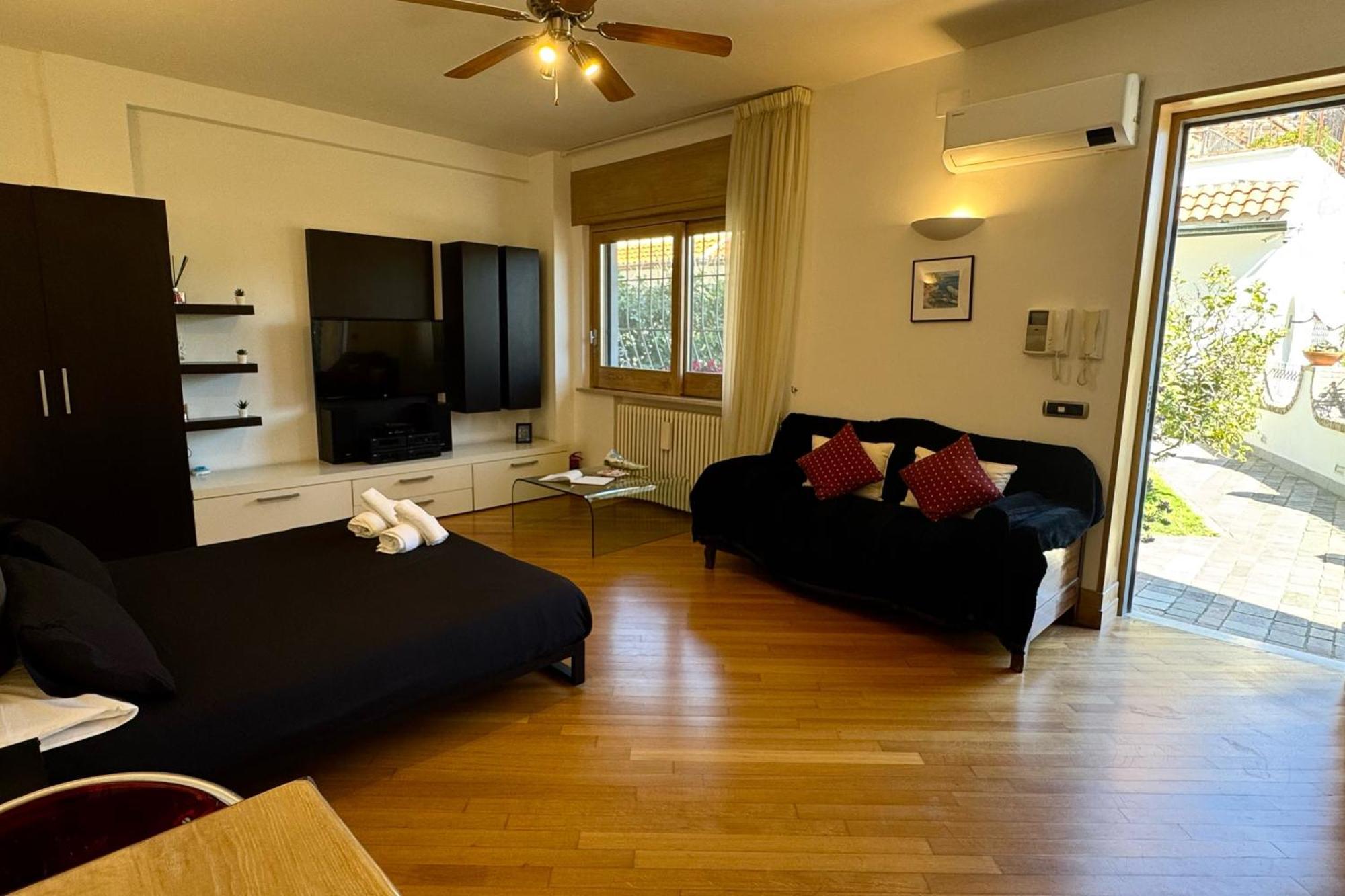 Bed & Breakfast Guestsuite Maison 80123 *