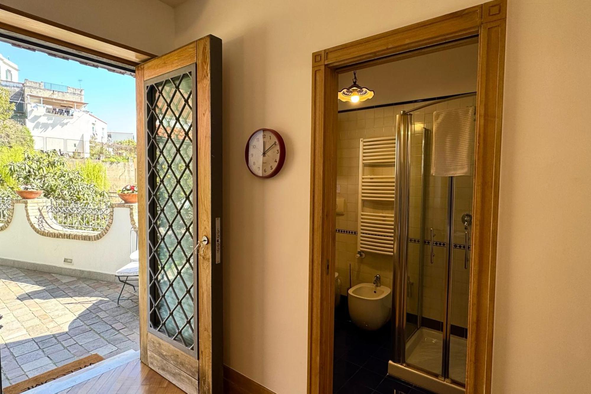 Guestsuite Maison 80123 * Naples